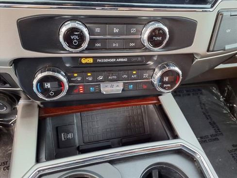 Used 2022 Ford F350 King Ranch w/ Tremor Off-Road Package AWD/4WD image 20