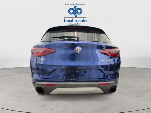 Used 2022 Alfa Romeo Stelvio Ti image 5