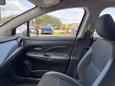 Used 2025 Nissan Versa SV FWD image 21