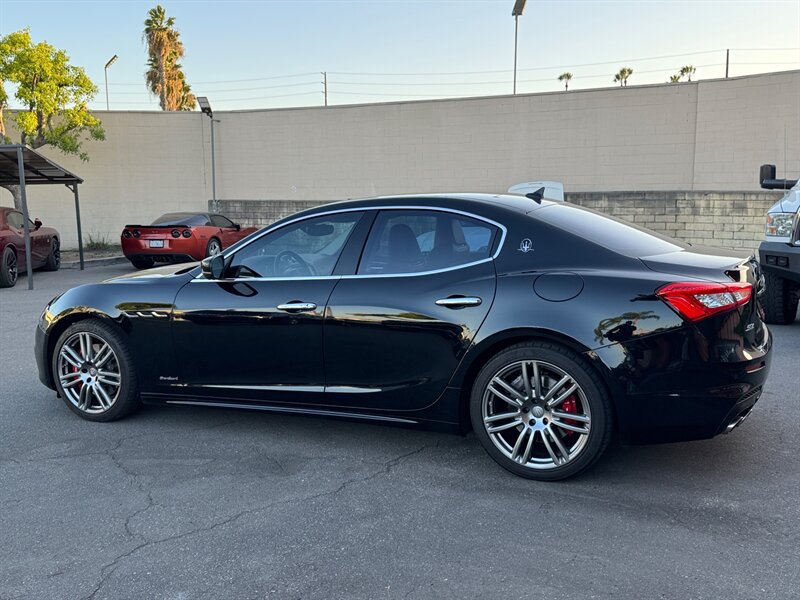 Used 2018 Maserati Ghibli S GranSport Q4 AWD/4WD image 10