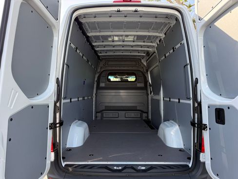 New 2026 Mercedes-Benz Sprinter 2500 image 19