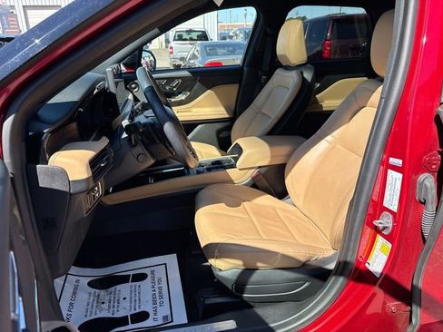 Used 2023 Lincoln Corsair Reserve w/ Equipment Group 202A image 17