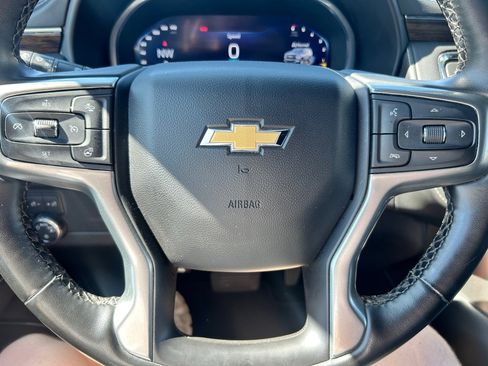 Used 2023 Chevrolet Suburban Premier image 14
