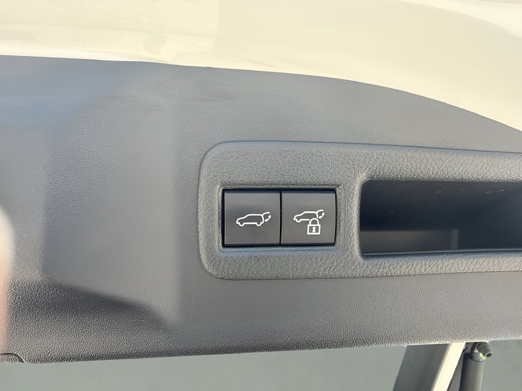 Used 2023 Subaru Solterra AWD image 29