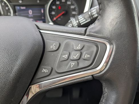 Used 2021 Chevrolet Equinox LT FWD image 28