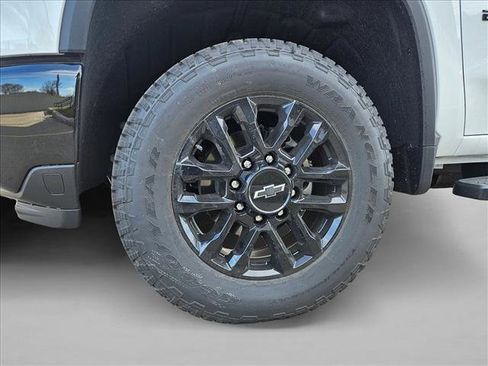 New 2026 Chevrolet Silverado 2500 Custom w/ Custom Convenience Package image 18