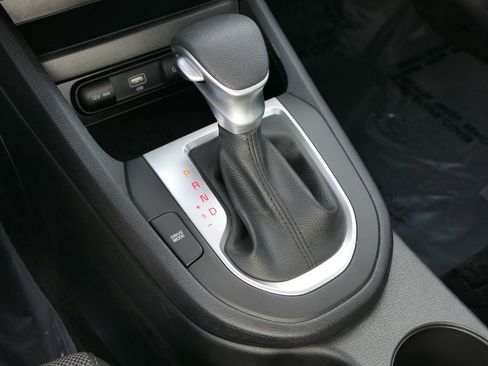 Used 2024 Kia Forte LXS w/ LXS Technology Package image 22