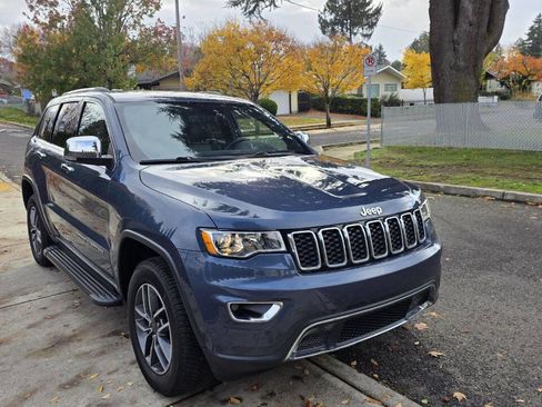 Used 2019 Jeep Grand Cherokee Limited image 3