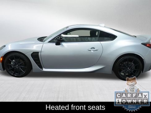 Used 2023 Toyota GR86 Premium w/ ALL Weather Mat Package (TMS) RWD image 10