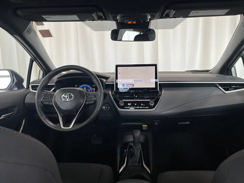 Used 2025 Toyota Corolla SE w/ SE Premium Package FWD image 10