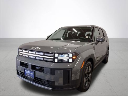 New 2026 Hyundai Santa Fe SE image 2