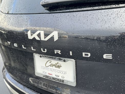 Used 2025 Kia Telluride EX image 8