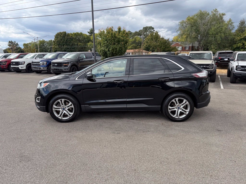 Used 2016 Ford Edge Titanium w/ Technology Package AWD/4WD image 3