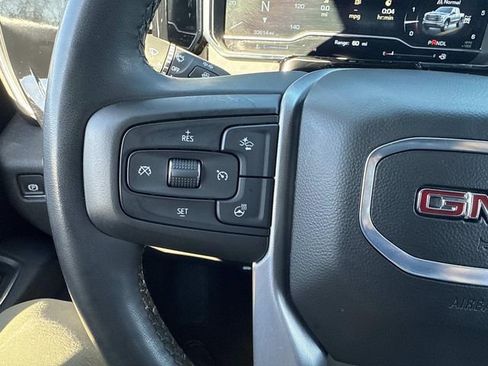 Used 2025 GMC Sierra 1500 SLT image 31