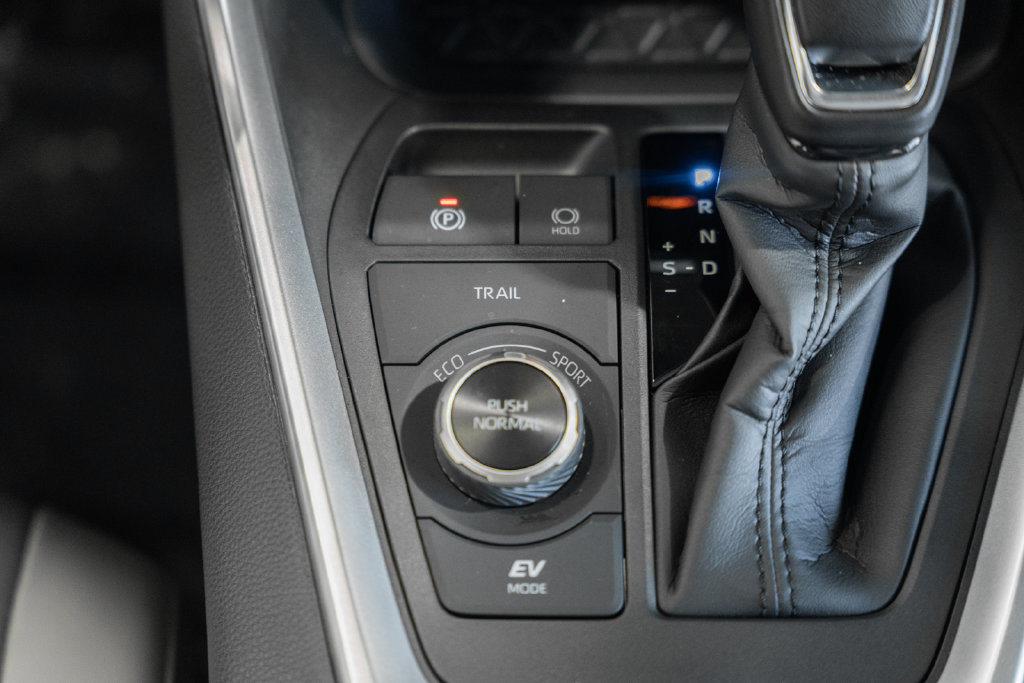 Certified 2025 Toyota RAV4 XLE Premium AWD/4WD image 24