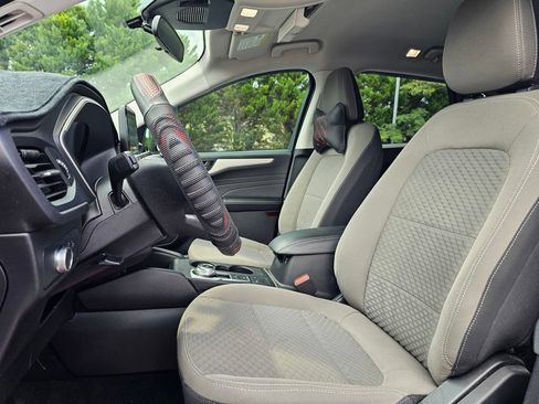 Used 2022 Ford Escape SE w/ SE Sport Appearance Package FWD image 14
