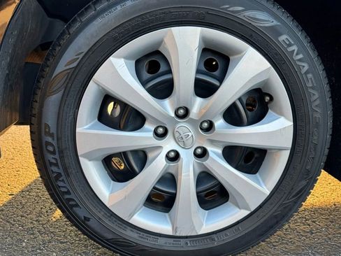 Used 2024 Toyota Corolla LE image 20