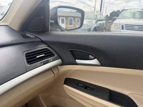 Used 2012 Honda Accord LX image 19