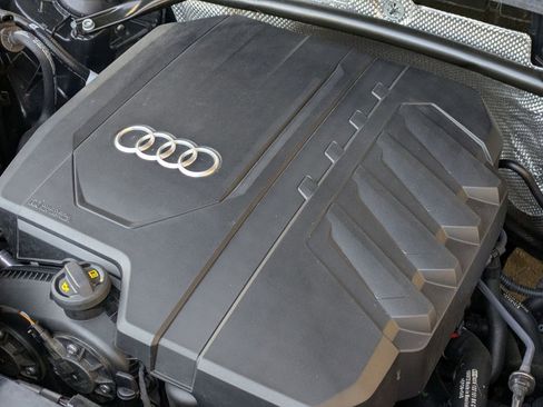 Used 2023 Audi Q5 2.0T Premium Plus w/ Premium Plus Package image 23