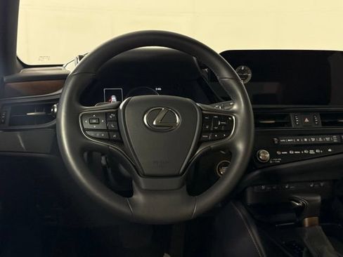 Certified 2025 Lexus ES 350 w/ Premium Package FWD image 28