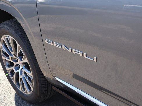 New 2026 GMC Yukon Denali w/ Sun & Power Step Package AWD/4WD image 20
