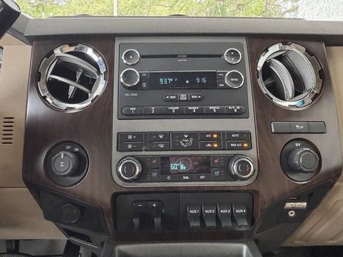 Used 2012 Ford F250 Lariat w/ Chrome Pkg RWD image 22