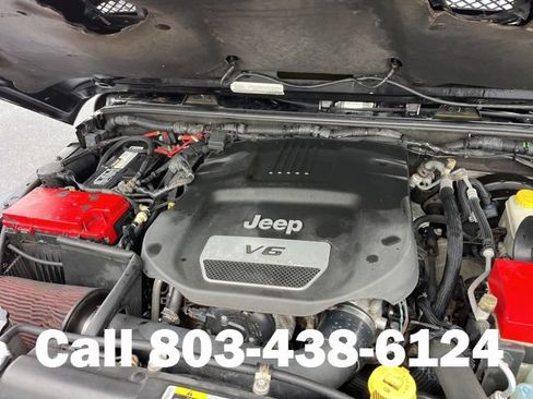 Used 2016 Jeep Wrangler Unlimited Rubicon AWD/4WD image 30