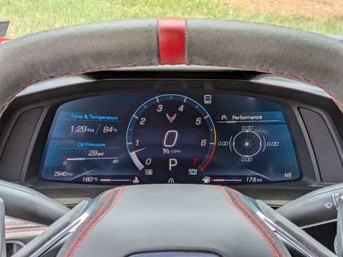 Used 2021 Chevrolet Corvette Stingray Premium Cpe w/ Z51 Performance Package RWD image 10
