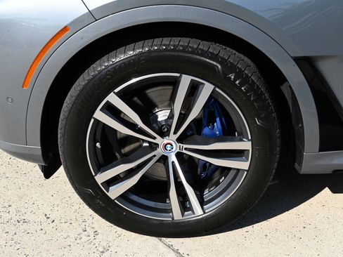 Used 2023 BMW X7 M60i w/ Executive Package AWD/4WD image 8