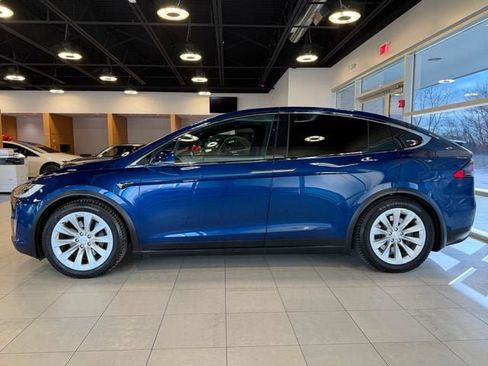 Used 2017 Tesla Model X 75D image 8