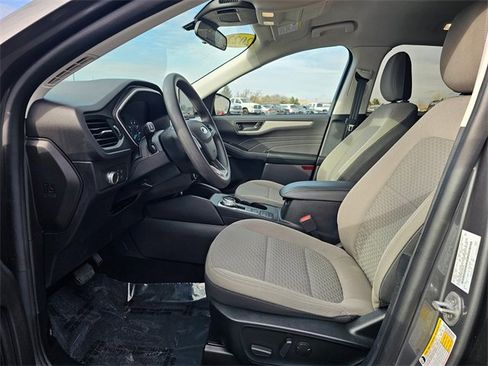 Used 2022 Ford Escape SE image 11
