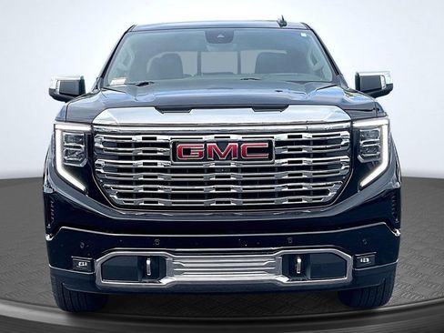 Used 2024 GMC Sierra 1500 Denali w/ Denali Reserve Package AWD/4WD image 2