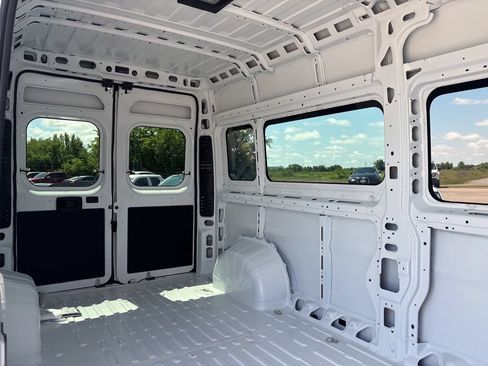 New 2026 RAM ProMaster 2500 w/ Cold Weather Group FWD image 41