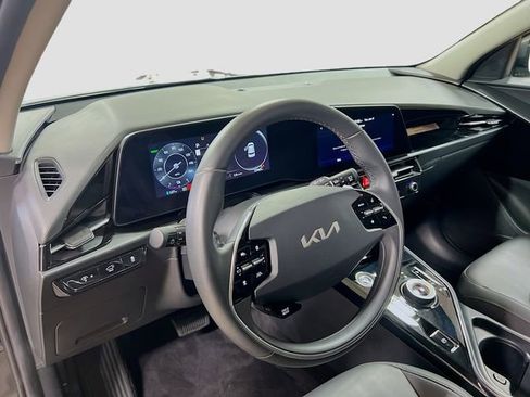 Used 2024 Kia Niro Wind image 9