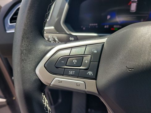 Used 2024 Volkswagen Tiguan S image 29