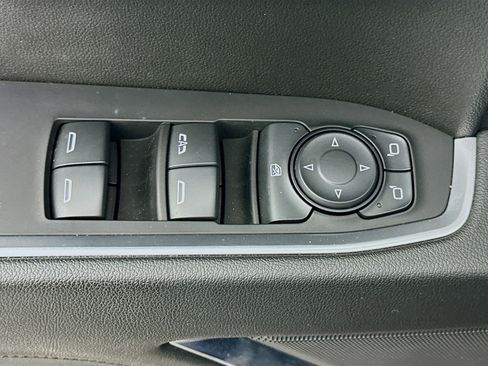 Used 2023 GMC Sierra 1500 Elevation image 15