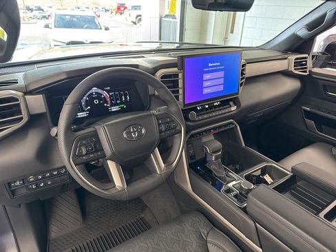 Used 2025 Toyota Tundra Limited image 16