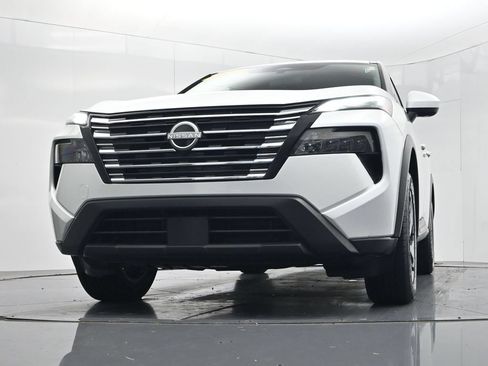 Used 2024 Nissan Rogue SV FWD image 49