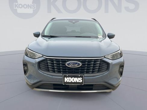 Used 2025 Ford Escape SE FWD image 11