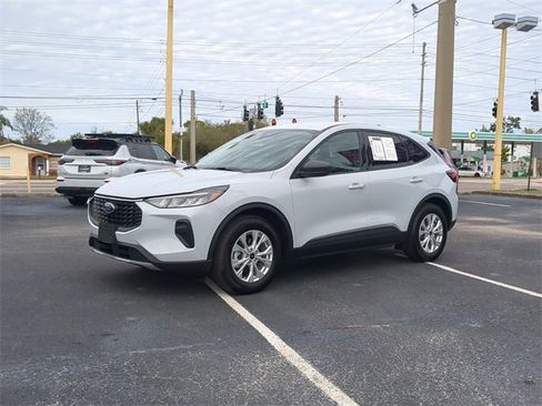 Used 2025 Ford Escape Active image 2