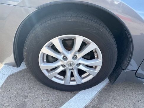 Used 2014 Nissan Altima 2.5 S w/ Sport Value Package image 9