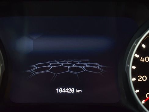 Used 2019 Jeep Compass Latitude image 27