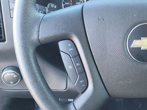 Used 2024 Chevrolet Express 3500 LT w/ LT Preferred Equipment Group image 18