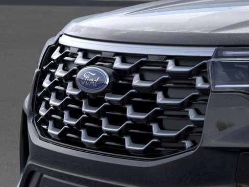 New 2026 Ford Explorer Platinum w/ LUX Leather Package AWD/4WD image 17