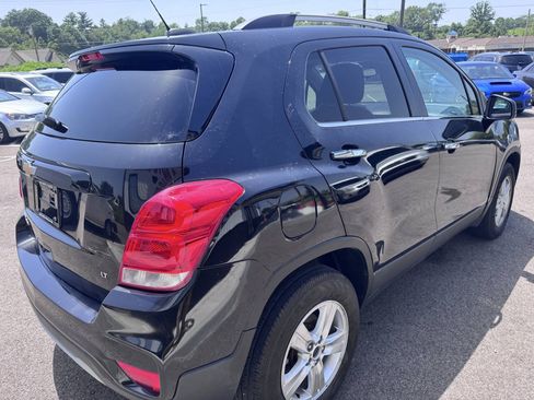 Used 2019 Chevrolet Trax LT w/ LT Convenience Package AWD/4WD image 6