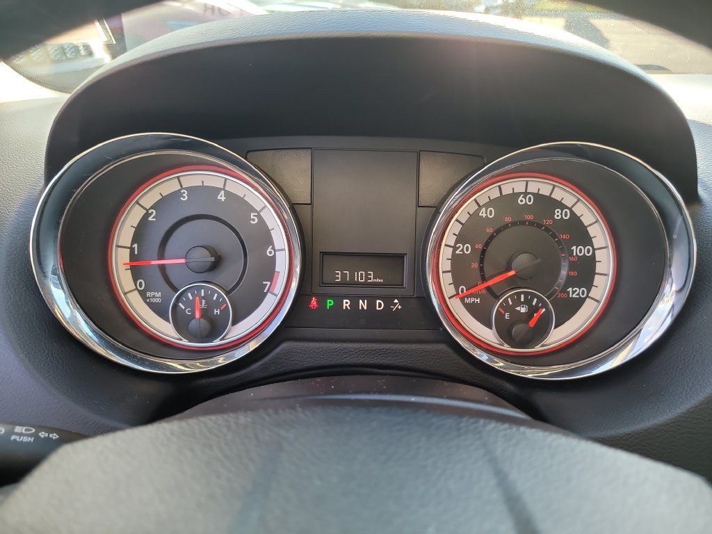 Used 2019 Dodge Grand Caravan SE FWD image 28