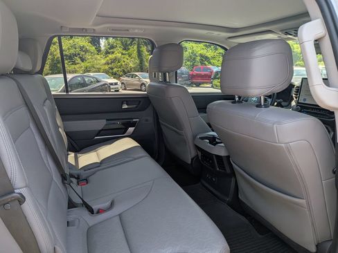 Used 2023 Toyota Sequoia Limited w/ TRD Off-Road Package AWD/4WD image 27