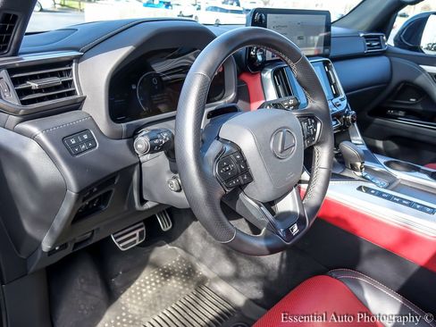 Used 2025 Lexus LX 700h F Sport AWD/4WD image 15