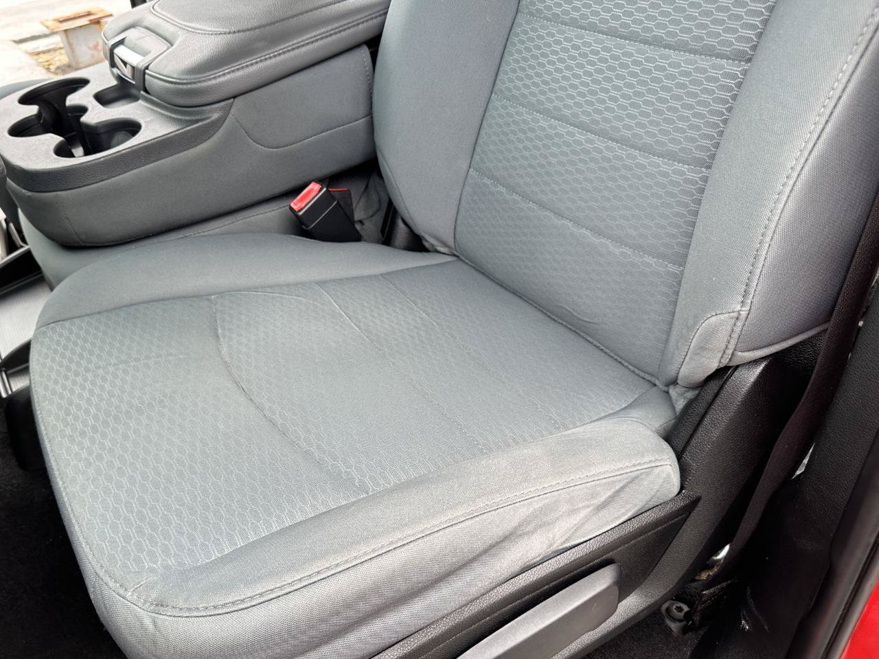 Used 2020 RAM 1500 Classic SLT AWD/4WD image 27