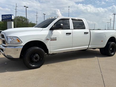 Used 2016 RAM 3500 Tradesman w/ Chrome Appearance Group image 6